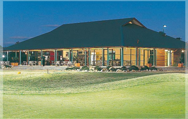 PAR 54 – Golf Club House, Terry Hills